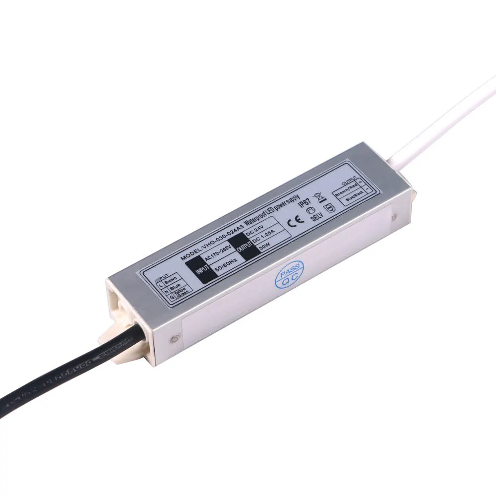 အလွန်ပါးလွှာသော အလူမီနီယမ် Casing 36w 100-240v ပါဝါထောက်ပံ့မှု အဒပ်တာ