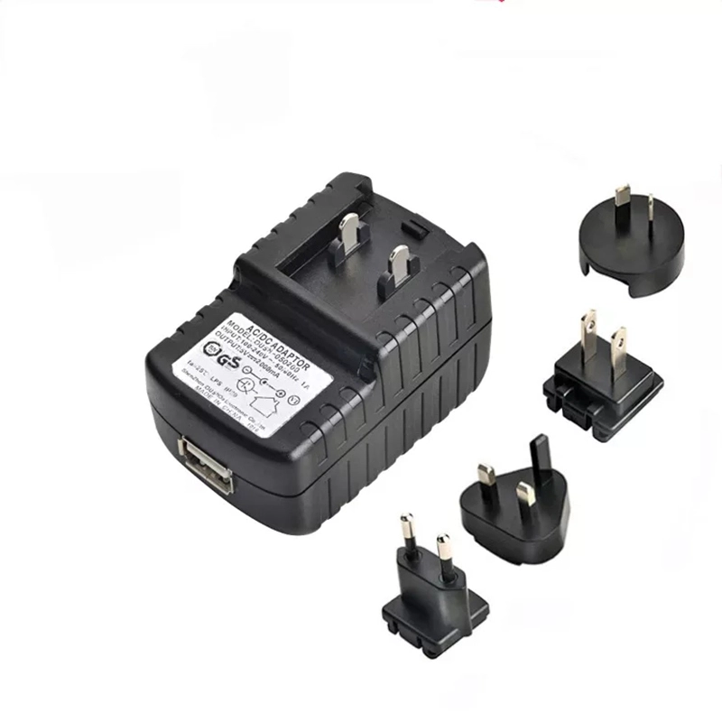 အပြန်အလှန်လဲလှယ်နိုင်သော plug နှင့်အတူ Universal 5V 2A USB adapter
